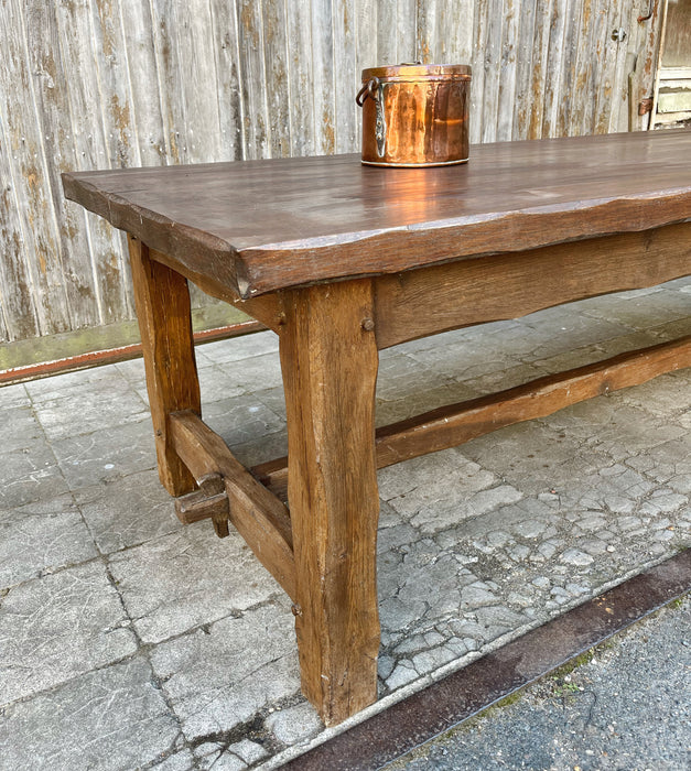 Oak table