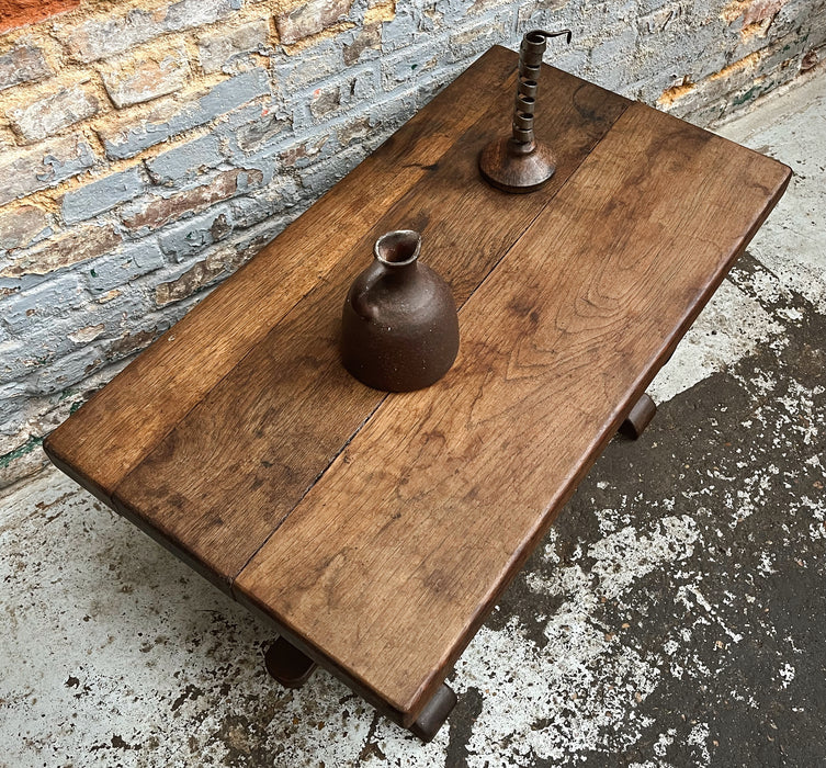 Table basse monastère