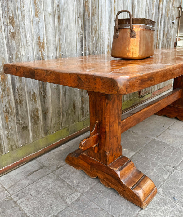 Table monastère