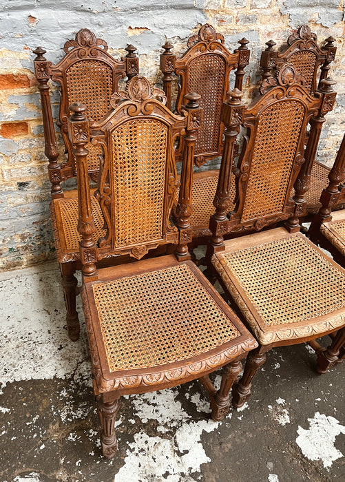 6 Henri II chairs