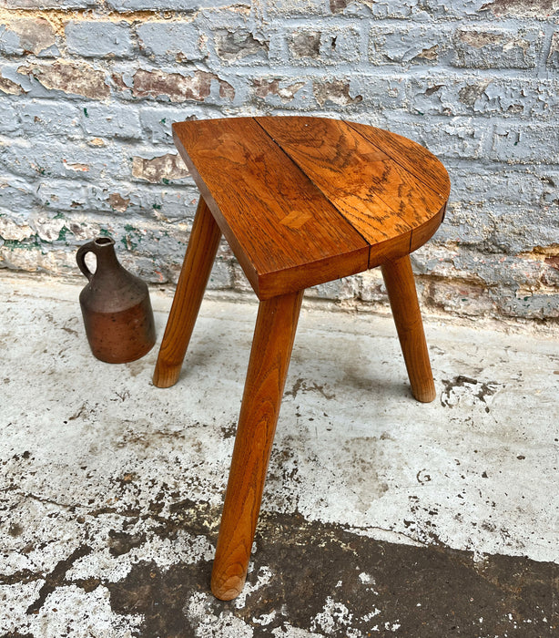 Tripod stool