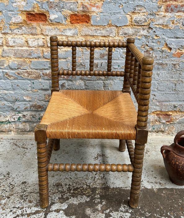 Corner chair