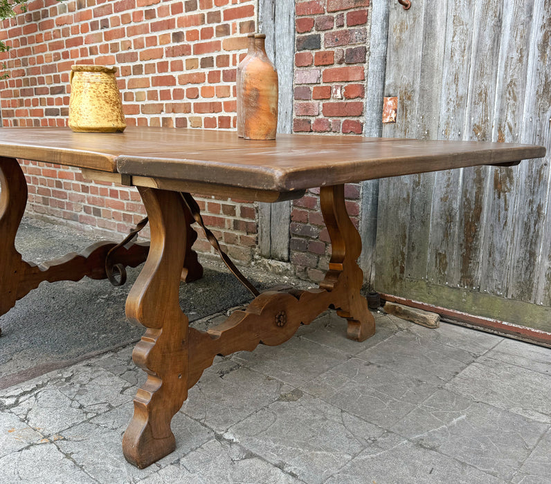 Table Renaissance espagnole