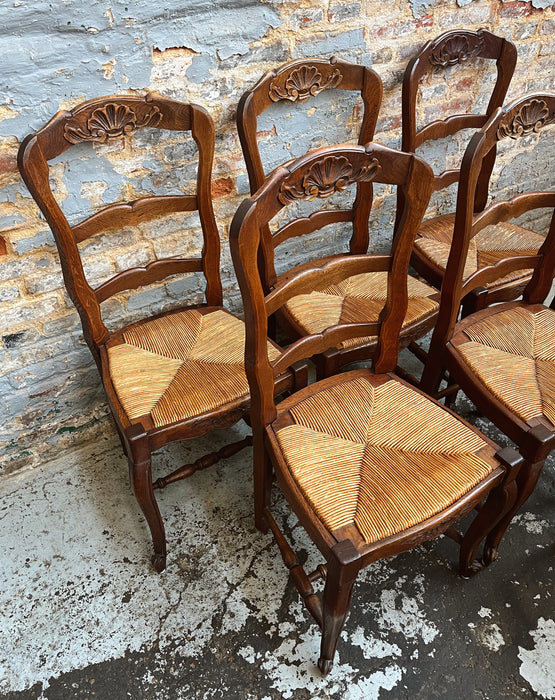 6 chaises néo-rustiques