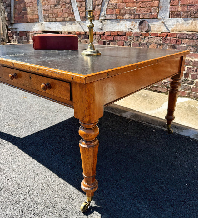 Notary desk