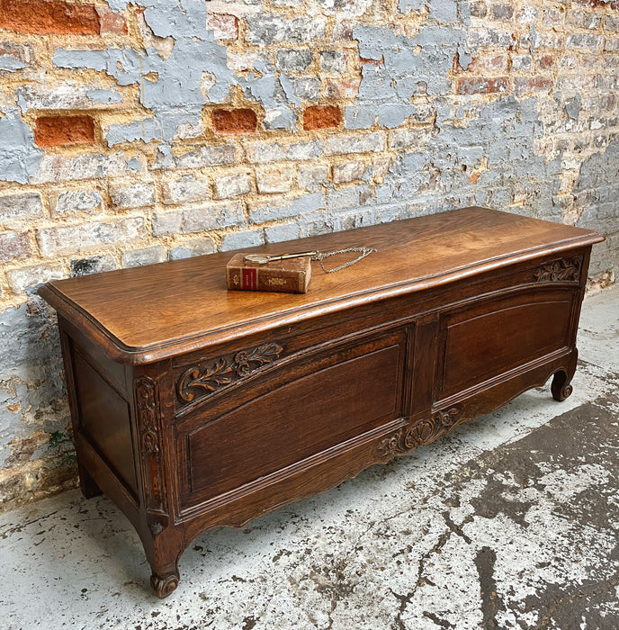 Neo-rustic chest