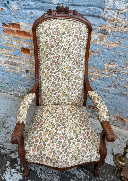 Fauteuil en noyer
