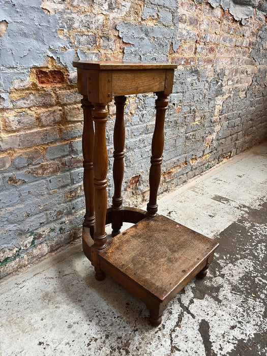 Cantor's stool