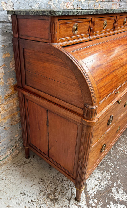 Bureau Louis XVI