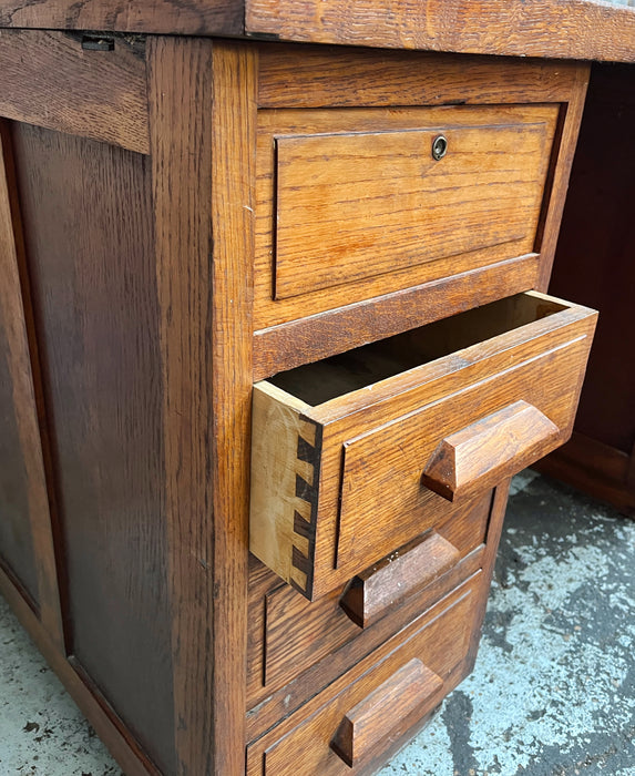 Bureau en chêne