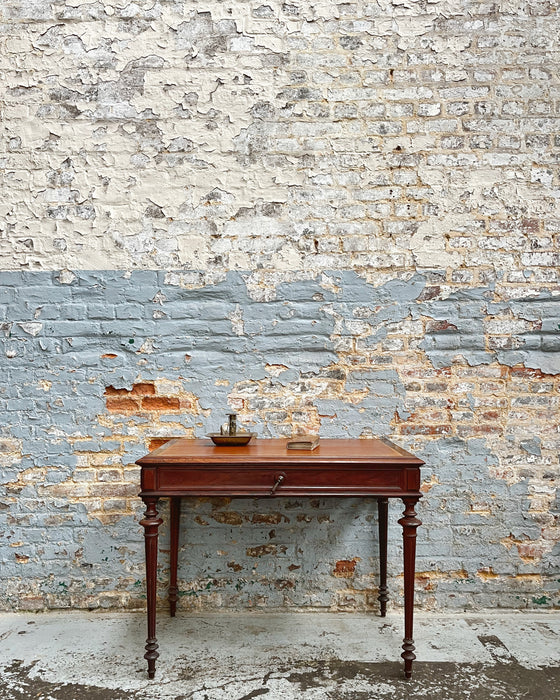 Louis XVI desk