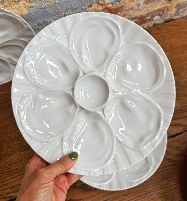Série d'assiettes à huîtres