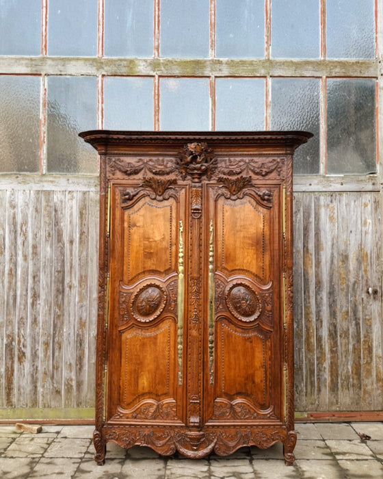 Armoire normande