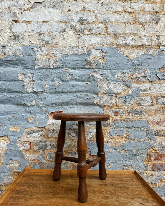 Tabouret tripode