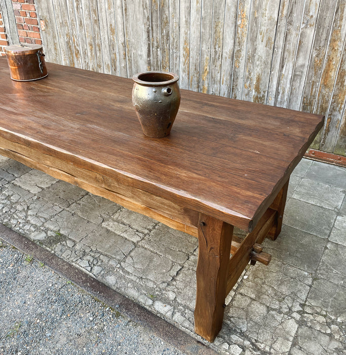 Oak table