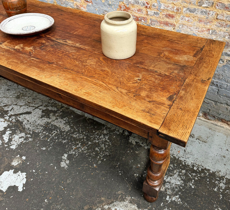Farm table