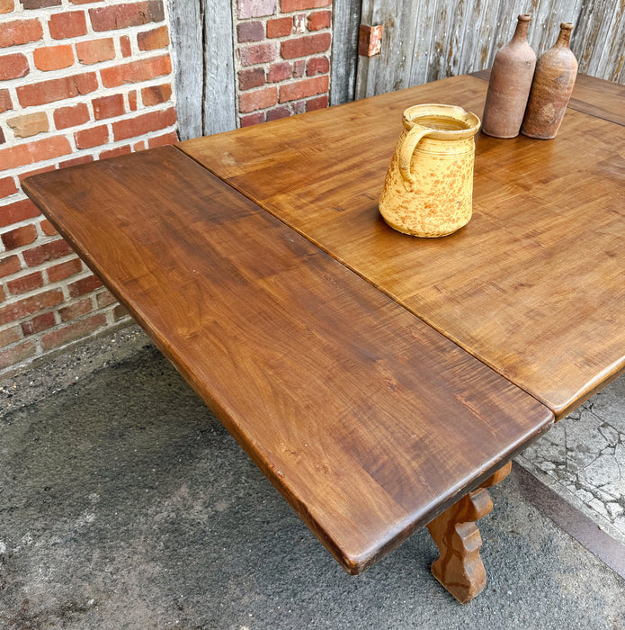 Table Renaissance espagnole