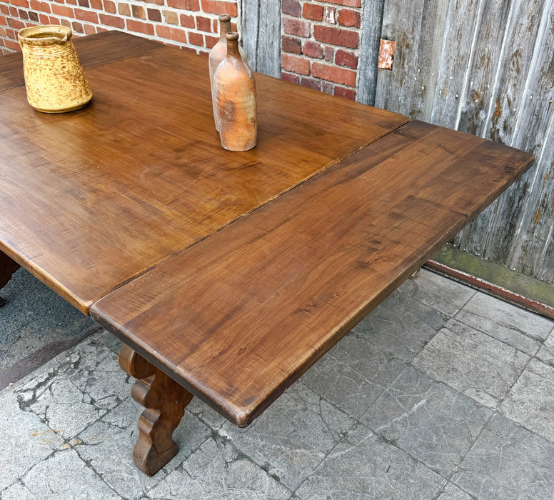Table Renaissance espagnole