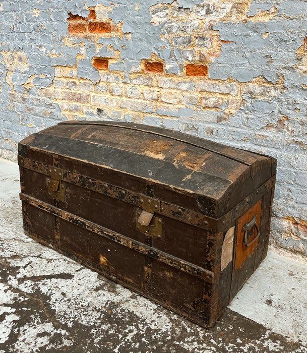 Travel trunk