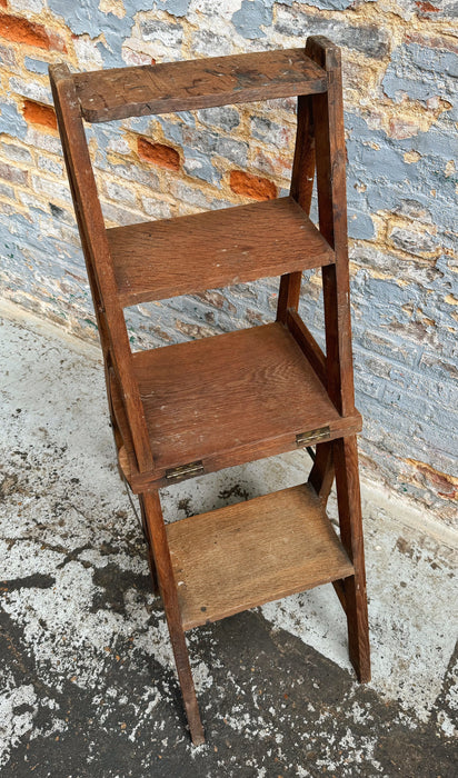 Chaise escabeau