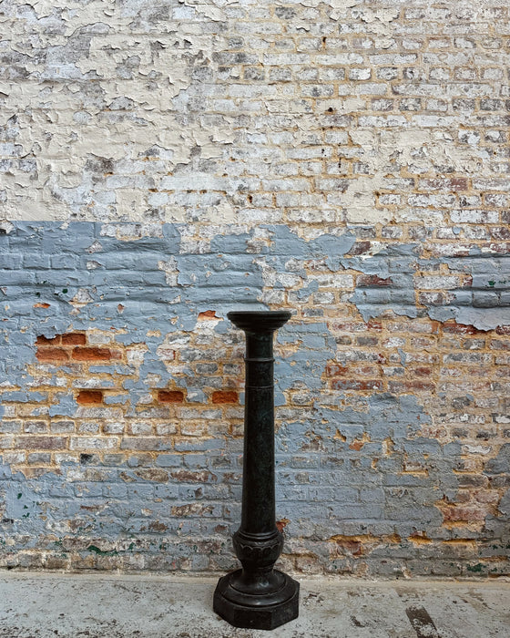 Colonne en marbre