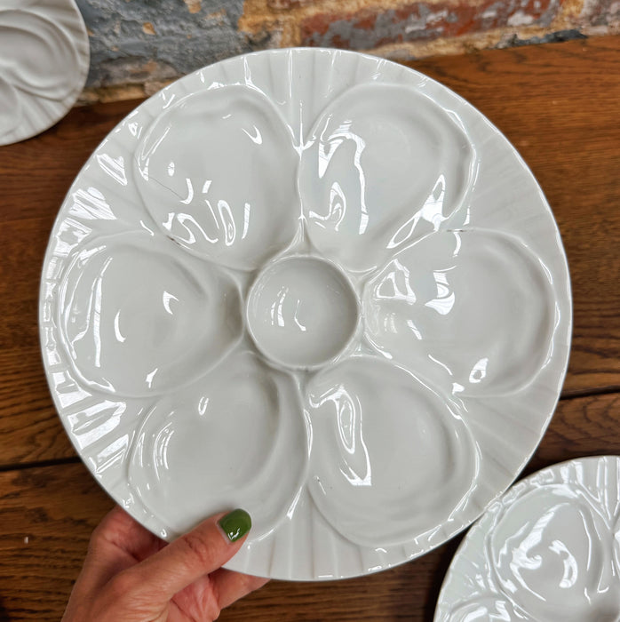 Série d'assiettes à huîtres