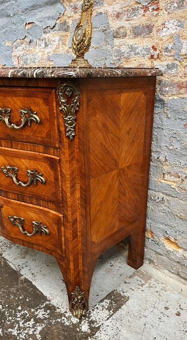 Louis XV chest of drawers