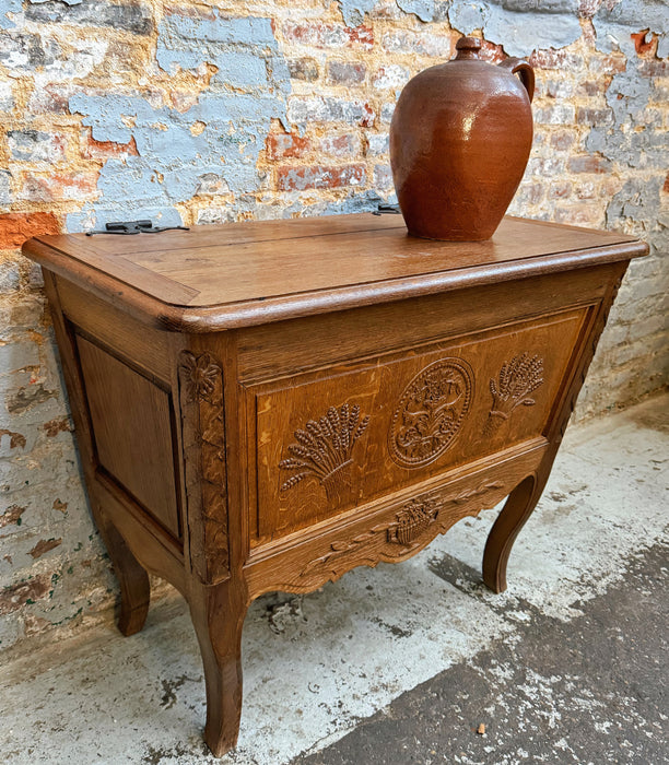 Oak chest