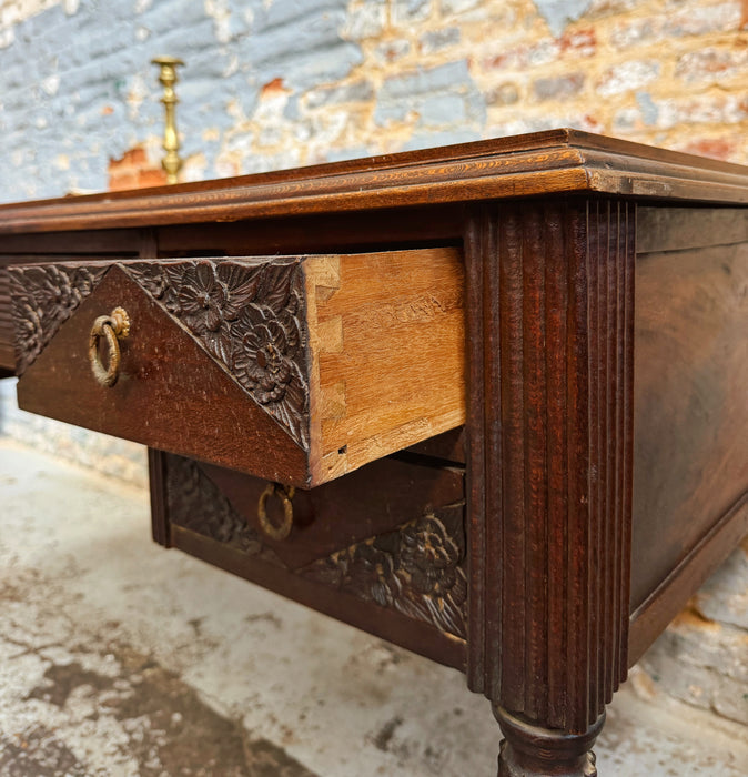 Bureau en chêne