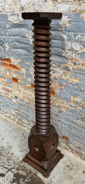Oak pedestal table