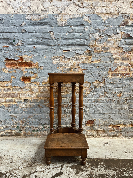 Cantor's stool