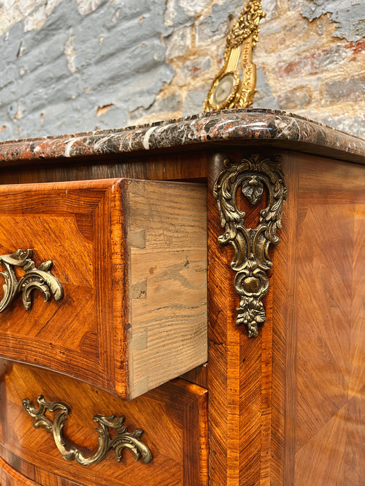 Louis XV chest of drawers