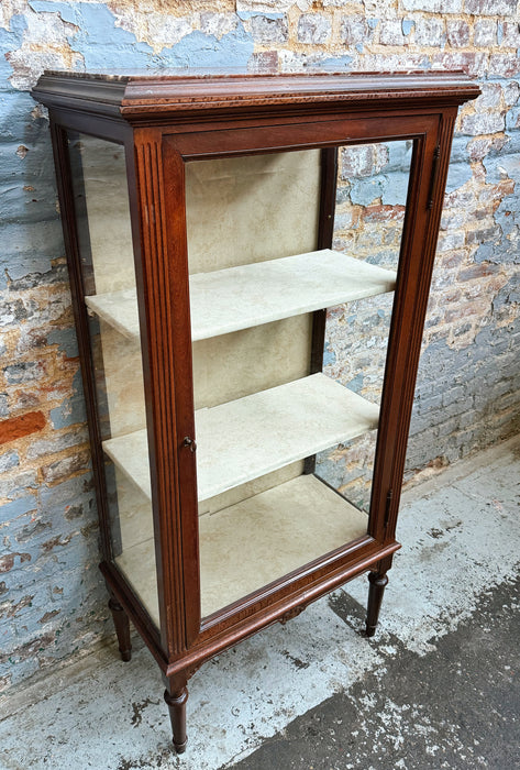 Louis XVI display cabinet