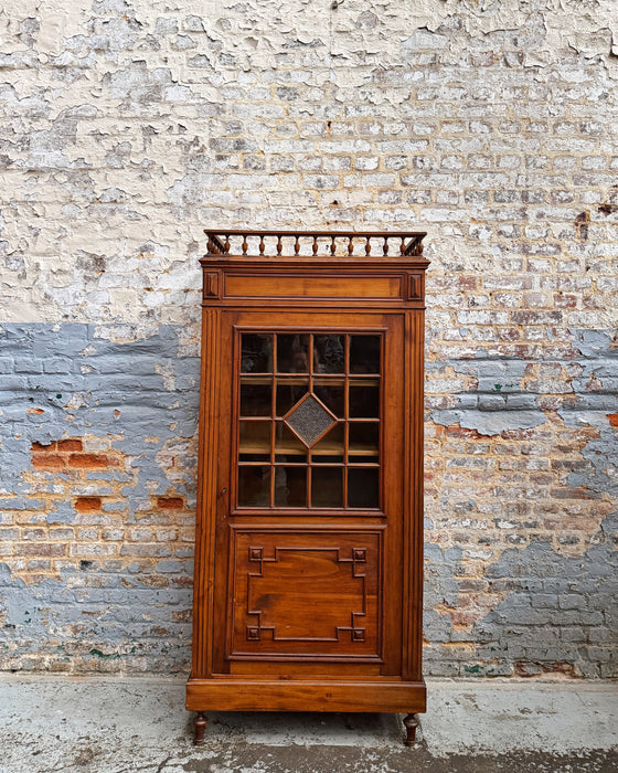 Vitrine en hêtre