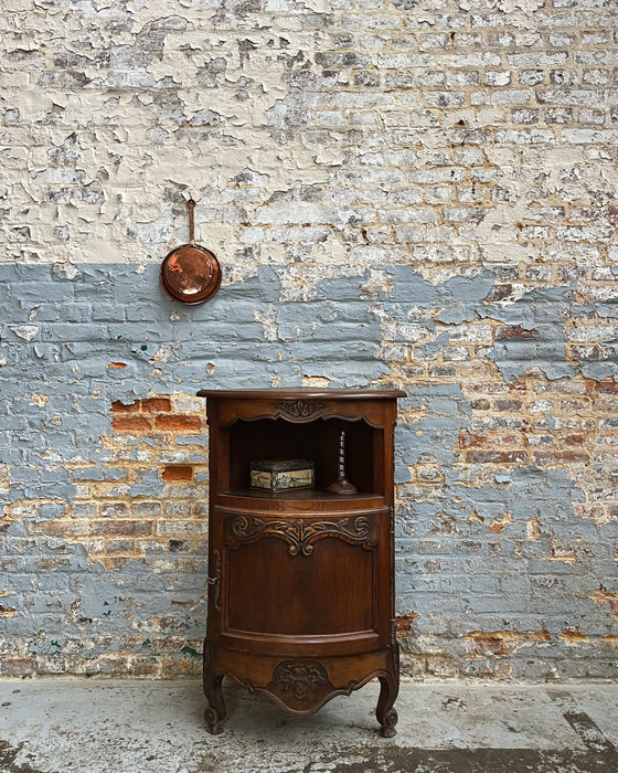 Encoignure en chêne