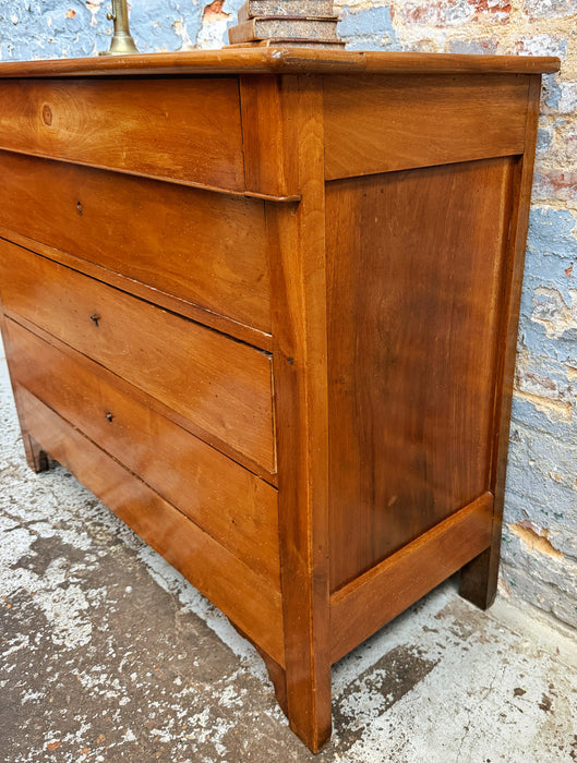 Walnut chest of drawers