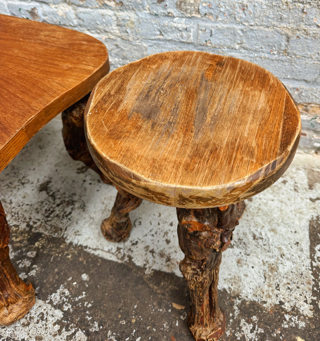 Table et tabouret