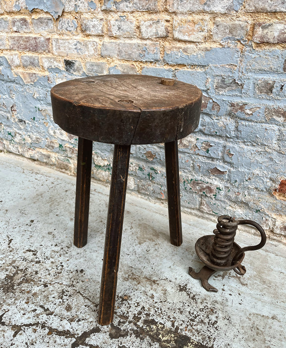 Tripod stool