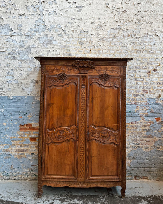 Armoire normande