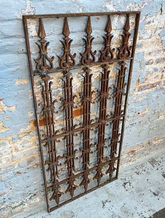 Cast iron grid