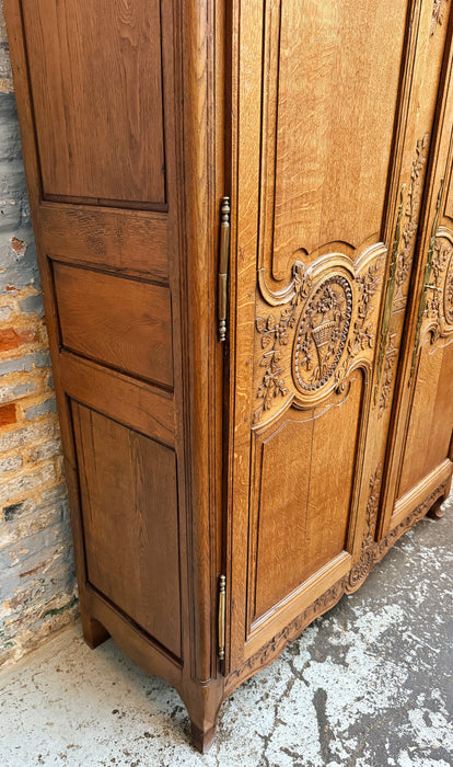 Armoire normande