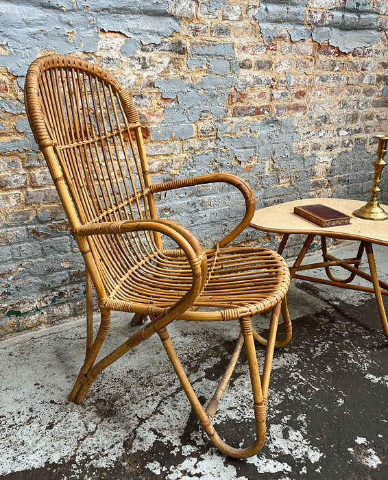 Fauteuil et table en rotin