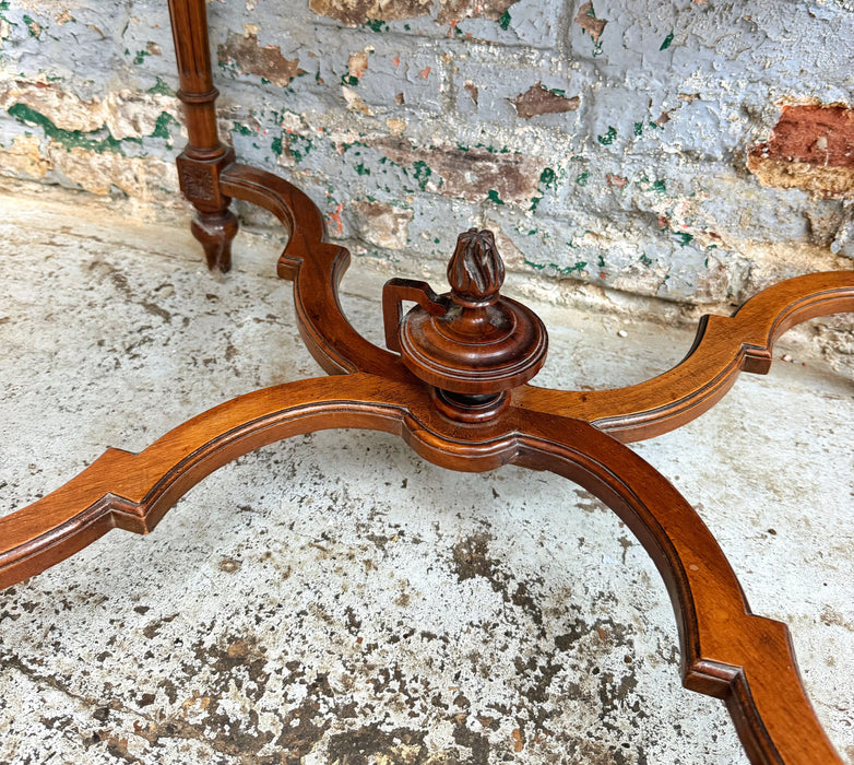 Table de milieu