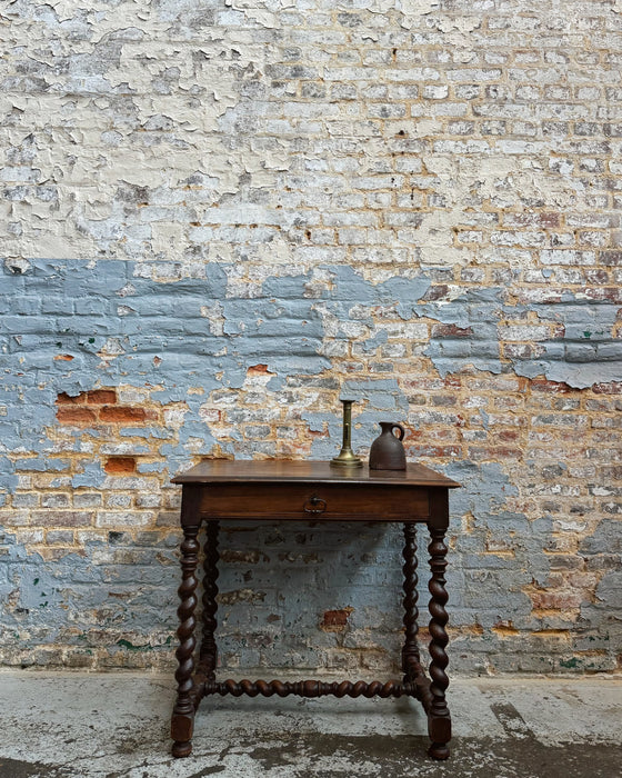 Table en noyer