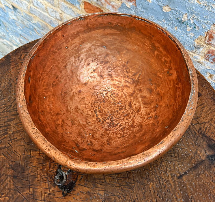 Bassine en cuivre