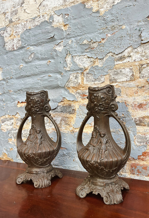 Pair of vases