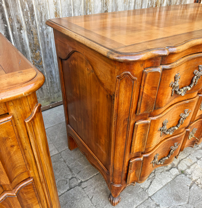 Paire de commodes