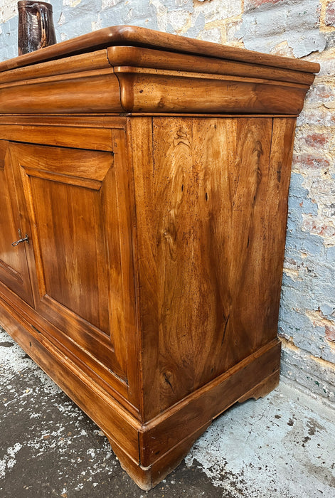 Buffet Louis Philippe