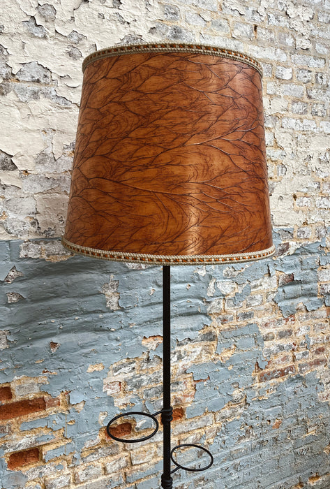 Floor lamp