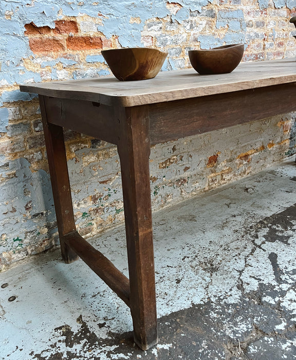 Oak table